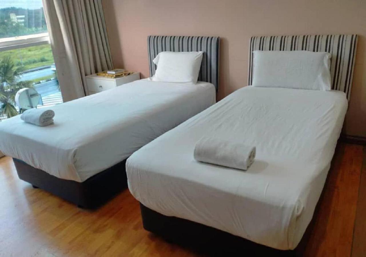 Bangi Gateway Hotel Экстерьер фото